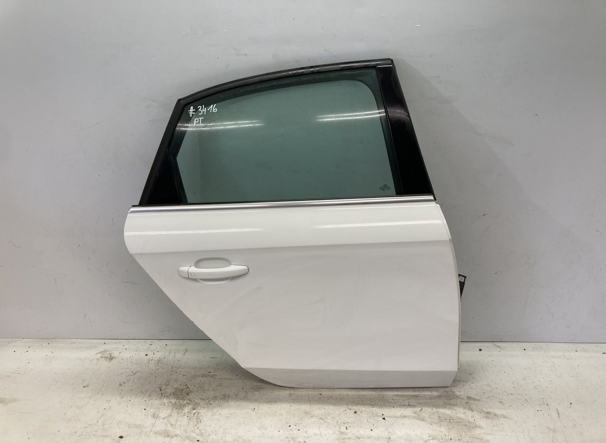 Audi A4 (B8) Door Rear Right 8K5833052D Door Rear Right AUDI A4 / A4 ALLROAD...