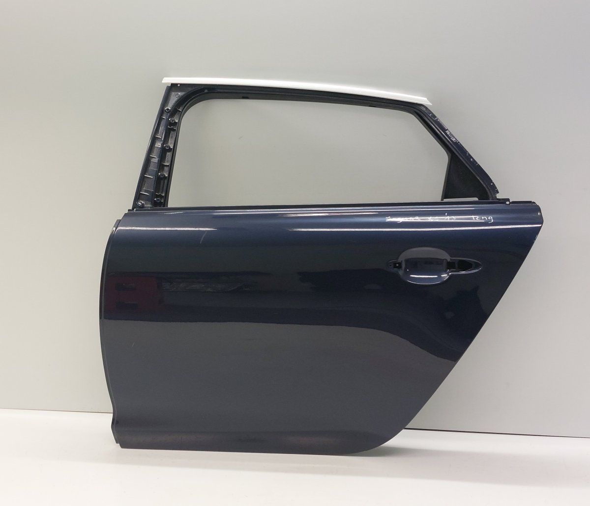 AW93-F24721-B AW93F24721B Door Rear  Left JAGUAR XJ (X351) (2009-2019)