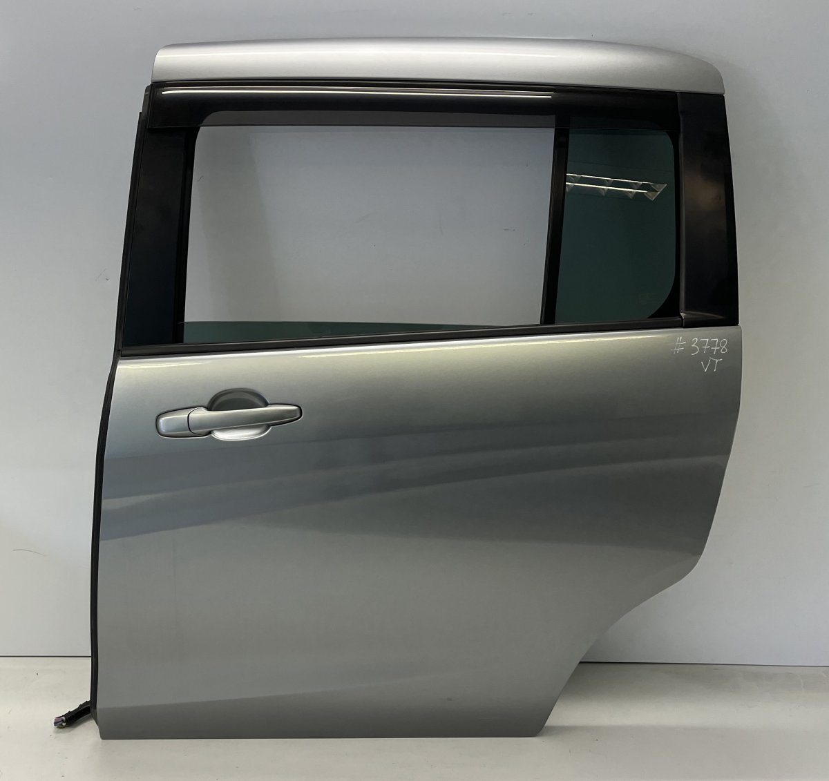 Mazda 5 (CW) Sliding door left C5Y37302XD Sliding door left MAZDA 5 (CW) (2010...