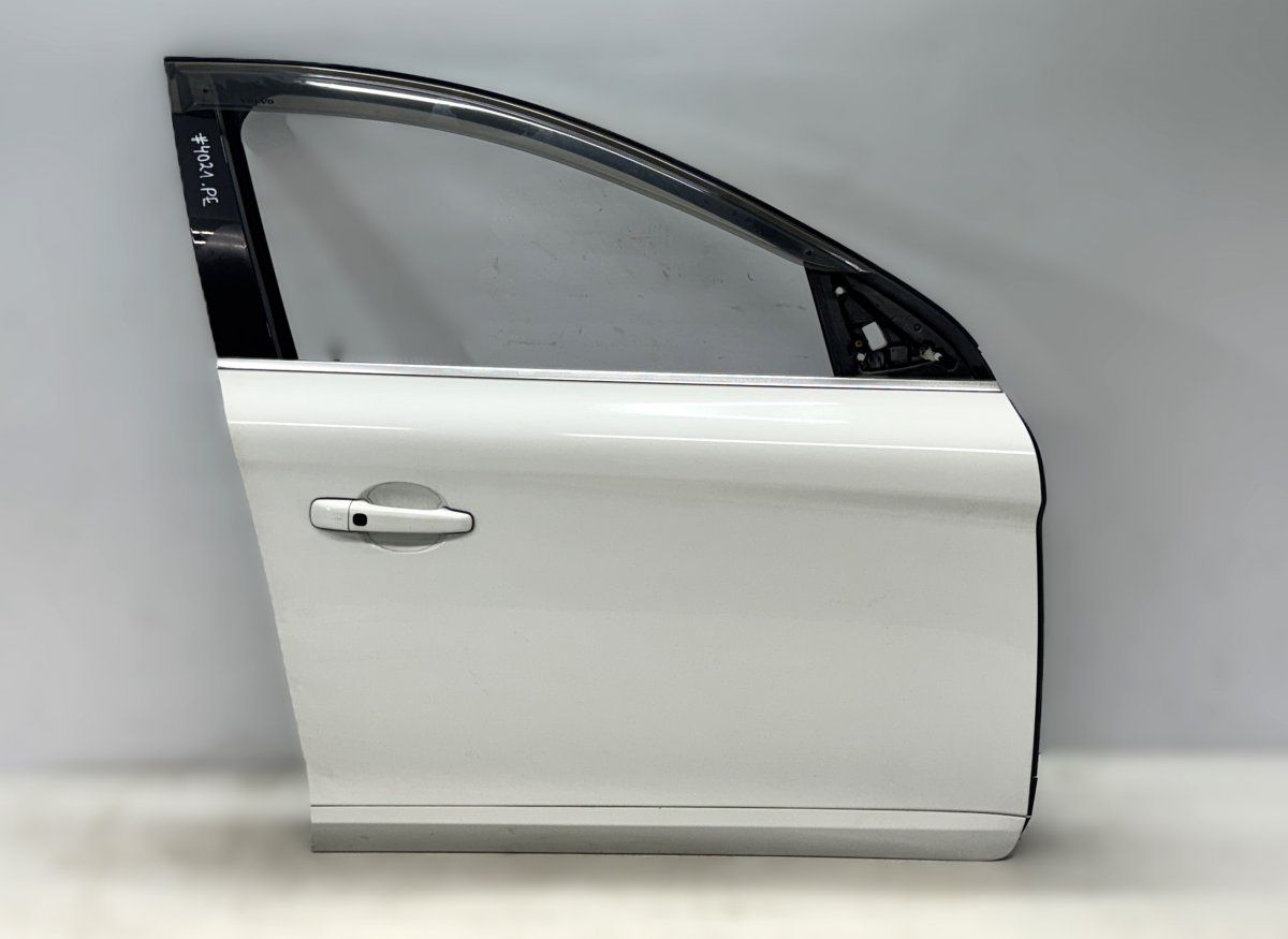 31218673 Door Front Right VOLVO XC60 I (2008-2017)
