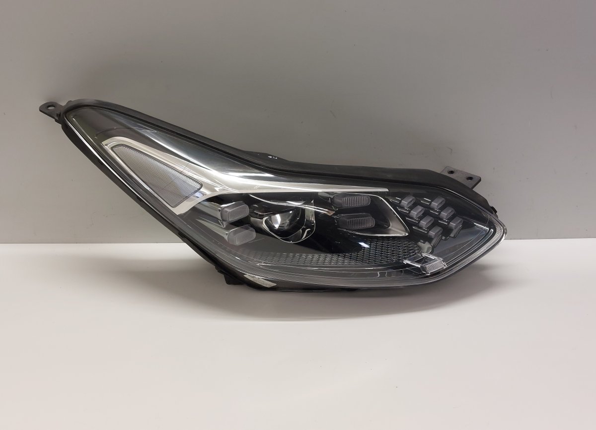 Kia Sportage передняя фара (правая) F1921-52610 F192152610 92102F1500 Headlight rig...
