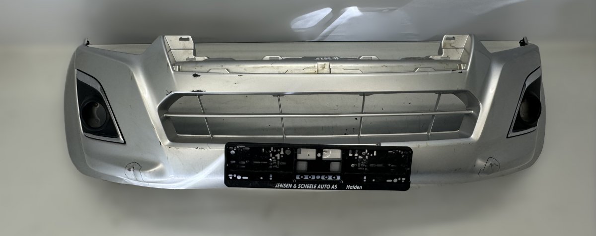 Isuzu D-Max front bumper