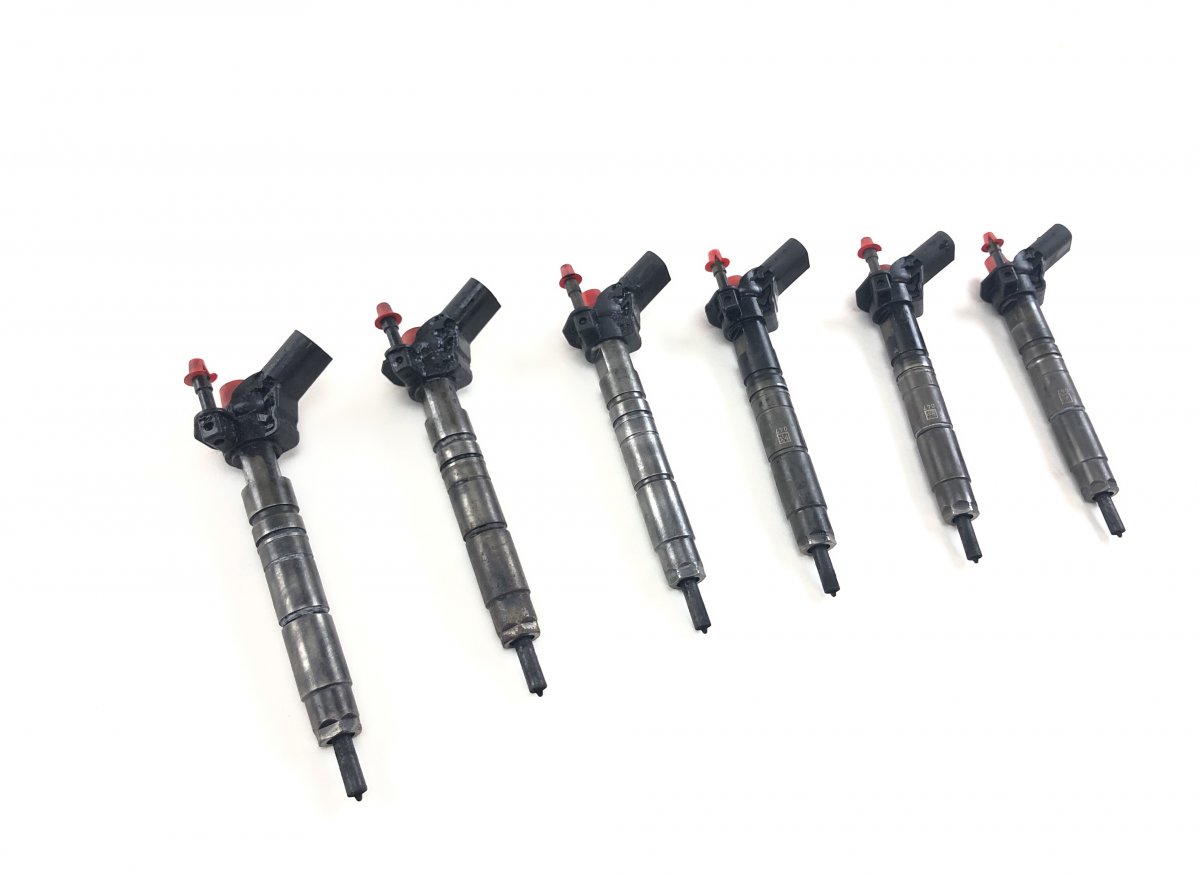 Mercedes-Benz A (W169) Fuel injector set 0445116025 0445116026 0986435404 Fuel injector ...