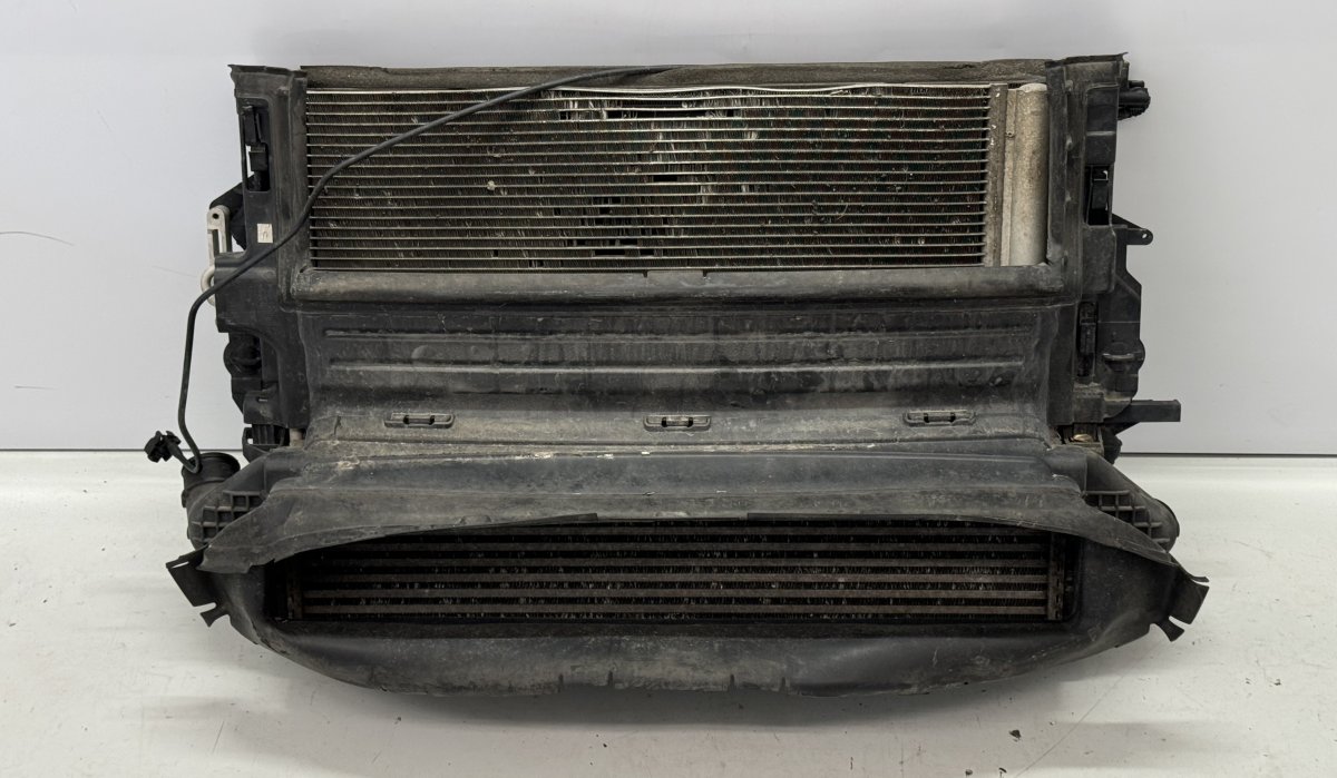 Volvo C30 Radiator set 31319064 31319168 31274157 31319165 Radiator se...