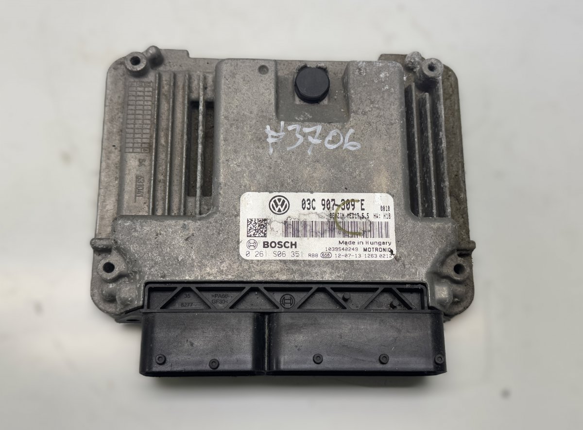 Volkswagen Passat (B7) Engine Control Unit / module (ECU) 03C907309E 0261S06351 Engine Control Unit / mod...
