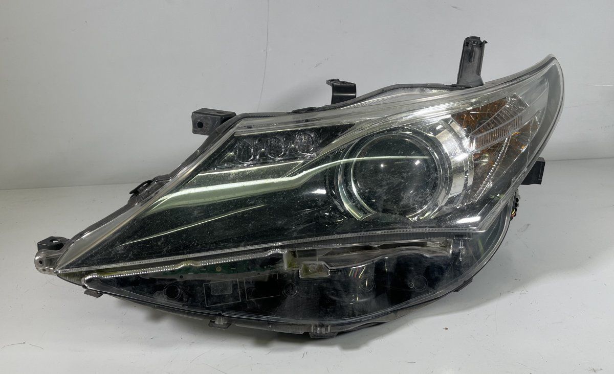 8115002E20 Headlight left TOYOTA AURIS (E18) 2012-2018