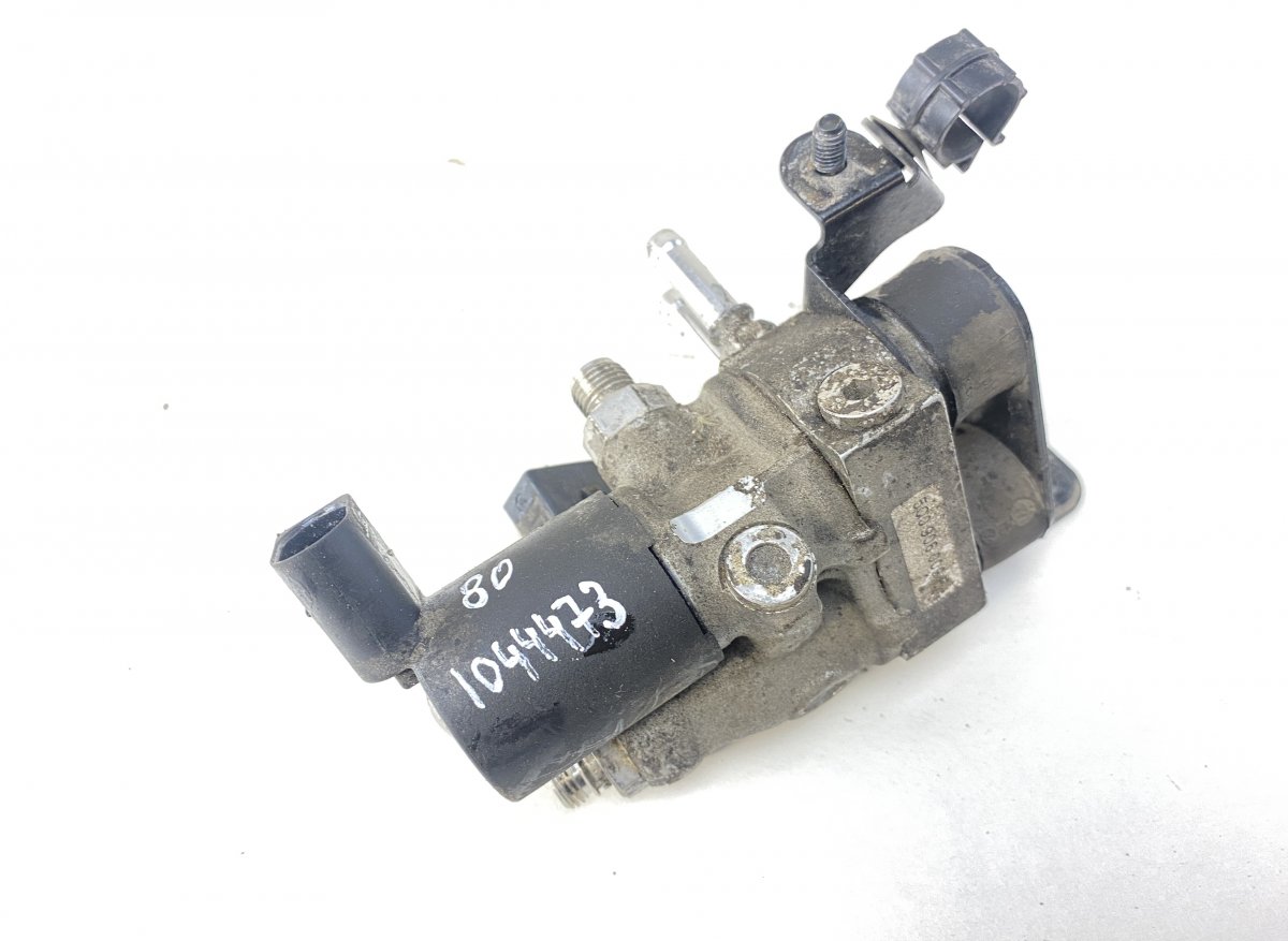 Skoda Octavia Fuel pressure regulator 1S0906011C Fuel pressure regulator SKODA OCTAVI...