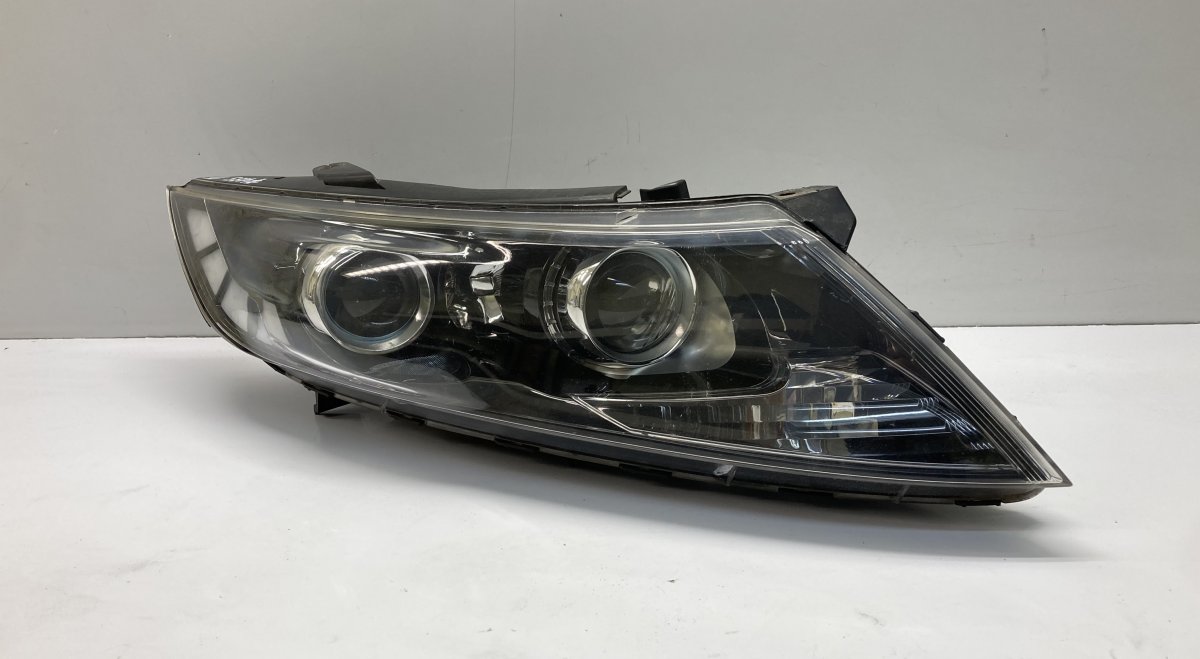 Kia Optima (TF) ajovalo (oikea) 921022T 130732927200 Headlight right KIA OPTIMA...