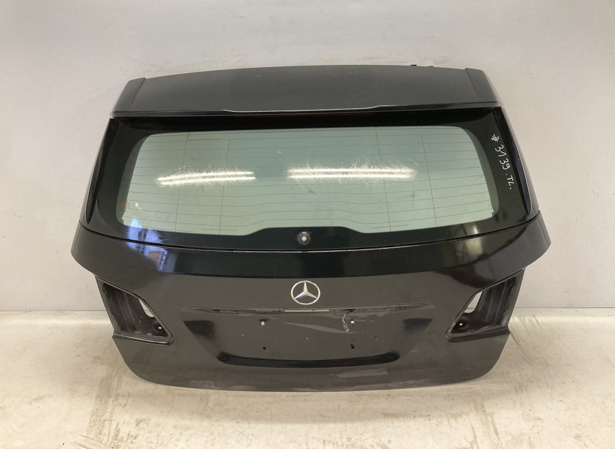 Mercedes-Benz A (W176) Bootlid / tailgate 2467400105 A2467407500 2467407500 A2467400101 2...