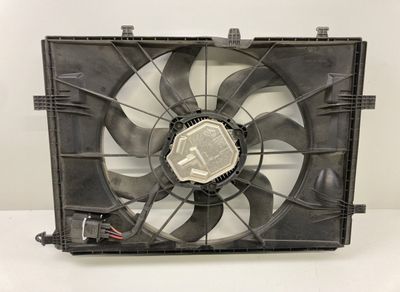 3137232032 1137328645 3136613444 Radiatora ventilators elektrisks MERCEDES-BENZ C-CLASS (W205) (2013-2021)