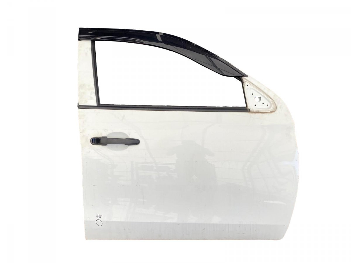 Mitsubishi L200 Door Front Right 5700B796 Door Front Right MITSUBISHI L200 V / T...