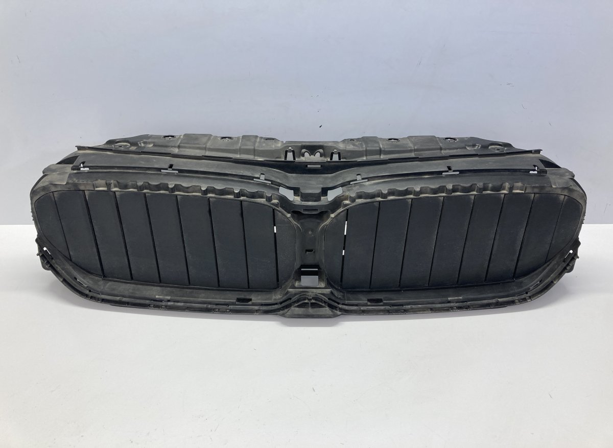 BMW 5 (F10 / F11) Air duct front, other 5A218F302 212363224A 1149051XX 5811R1001 988164...