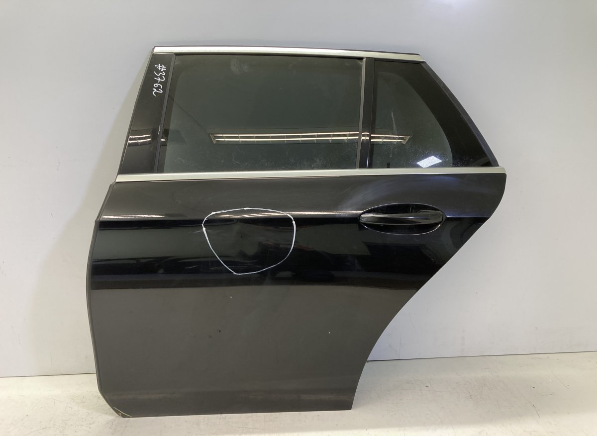 Mercedes-Benz A (W176) Door Rear Left A2137300305 A2139001318 A2137320310 Door Rear  ...