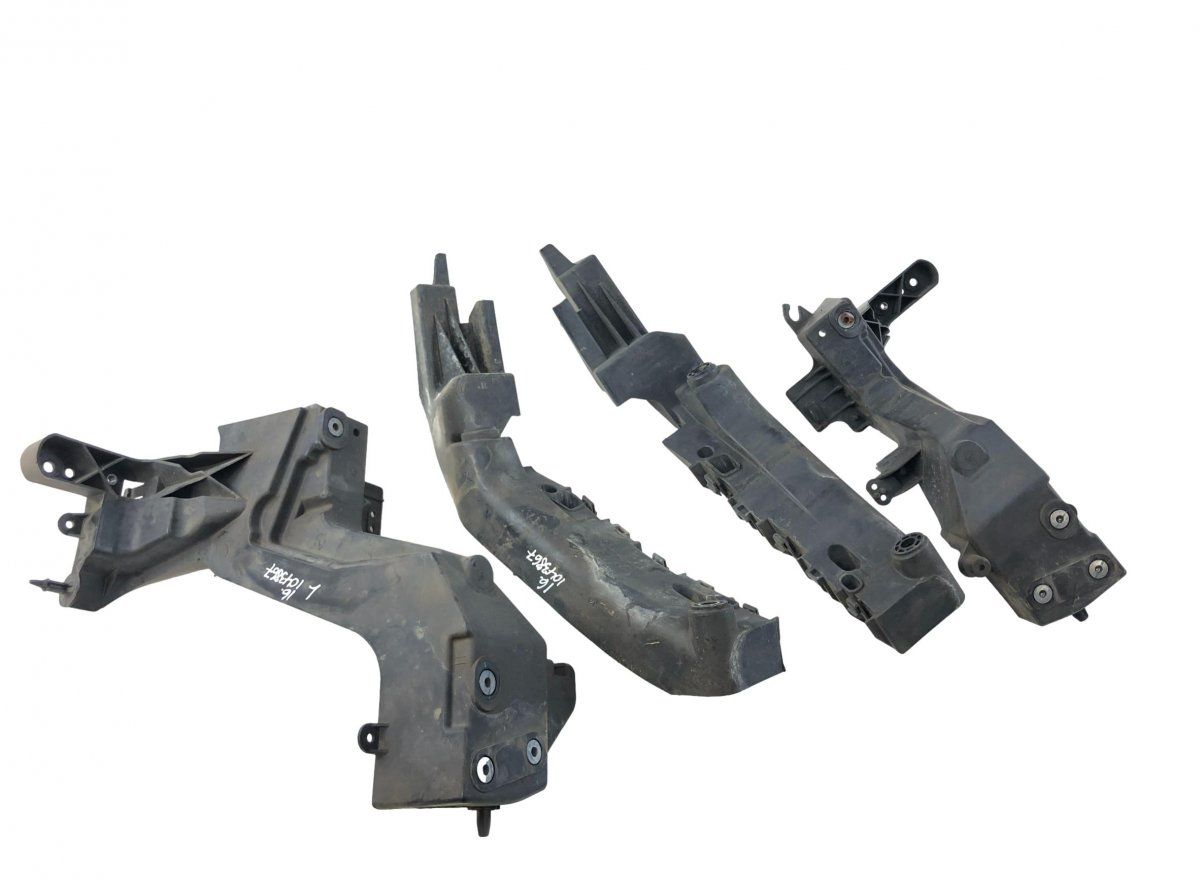 68223469AA 68223470AA Headlight mounting/bracket, set JEEP GRAND CHEROKEE IV (WK, WK2) (2010-2021)