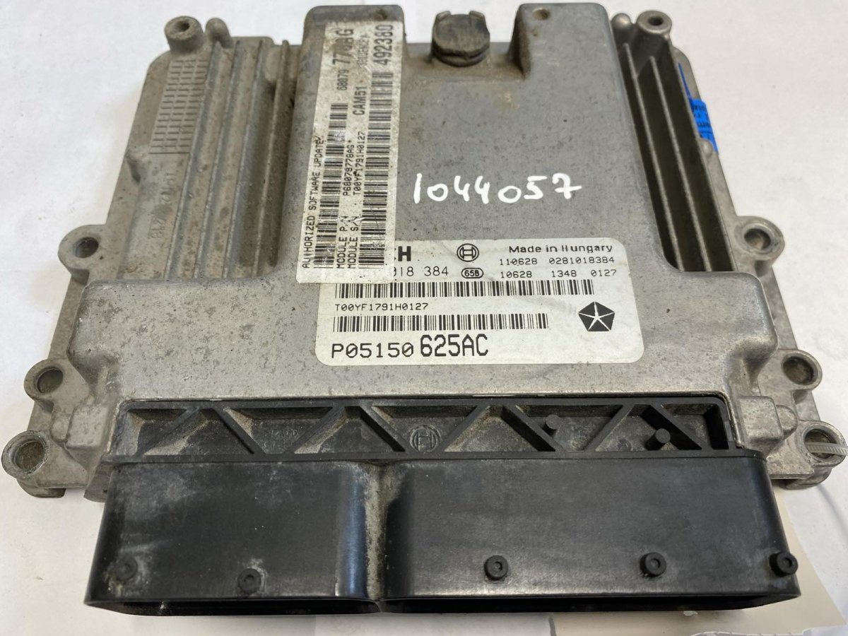 Jeep Grand Cherokee (WK) Engine Control Unit / module (ECU) 0281018384 Engine Control Unit / module (ECU) J...