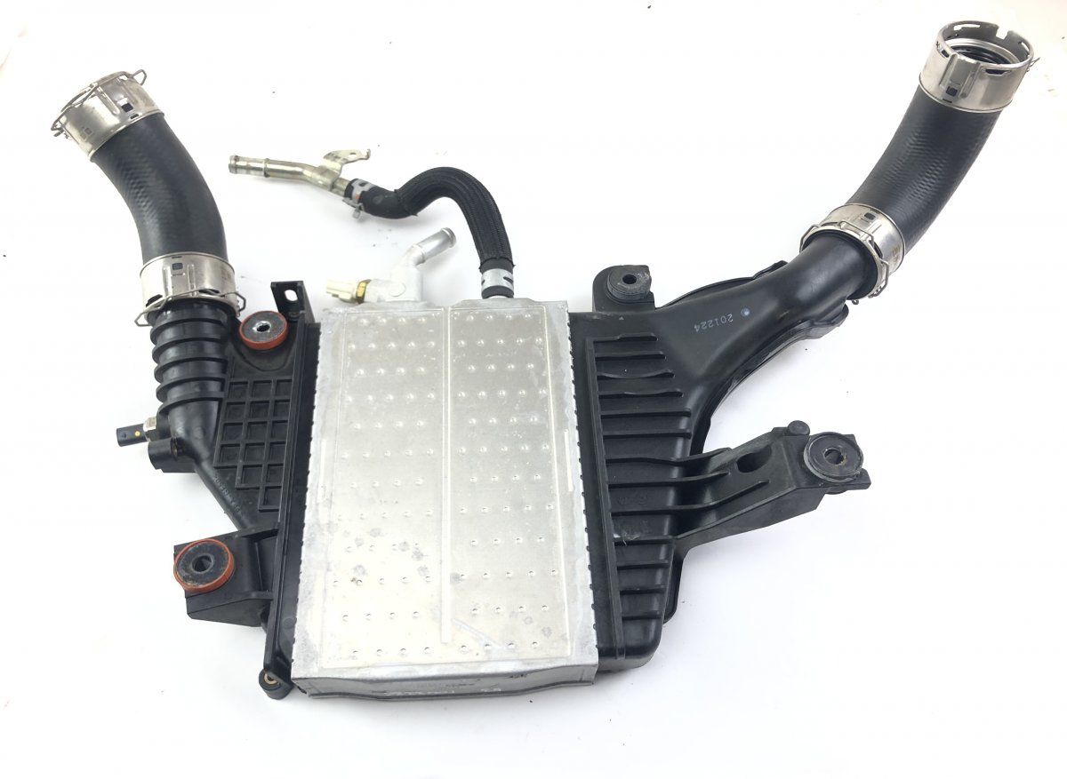 Toyota Hilux Turbo radiaator 1794011090 Intercooler TOYOTA HILUX VIII (AN110...