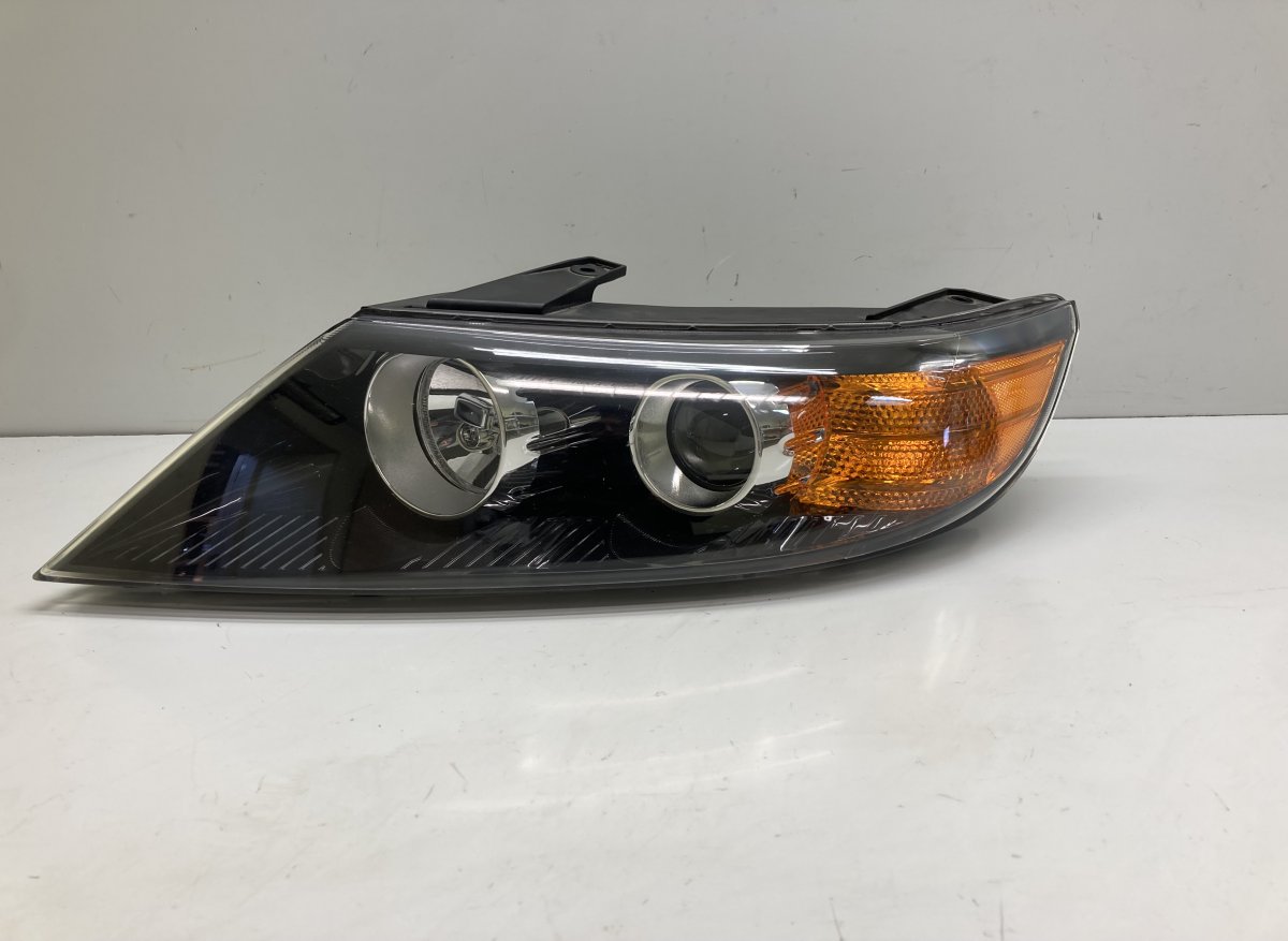 Kia Sorento передняя фара (левая) 921012P000 Headlight left KIA SORENTO II (XM) (...