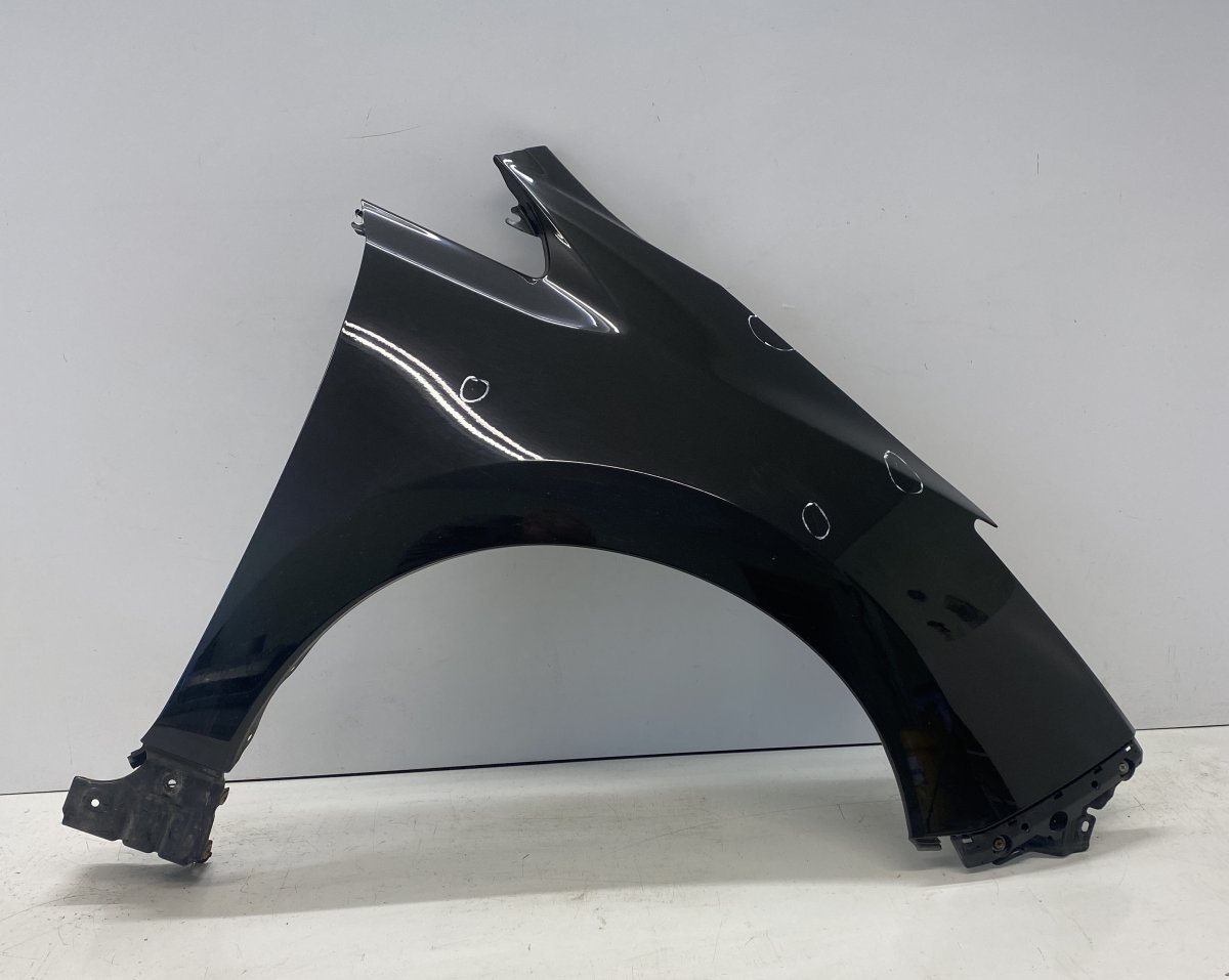 Nissan Leaf Fender Front Right F31005SHMA Fender Front Right NISSAN LEAF II (Z...