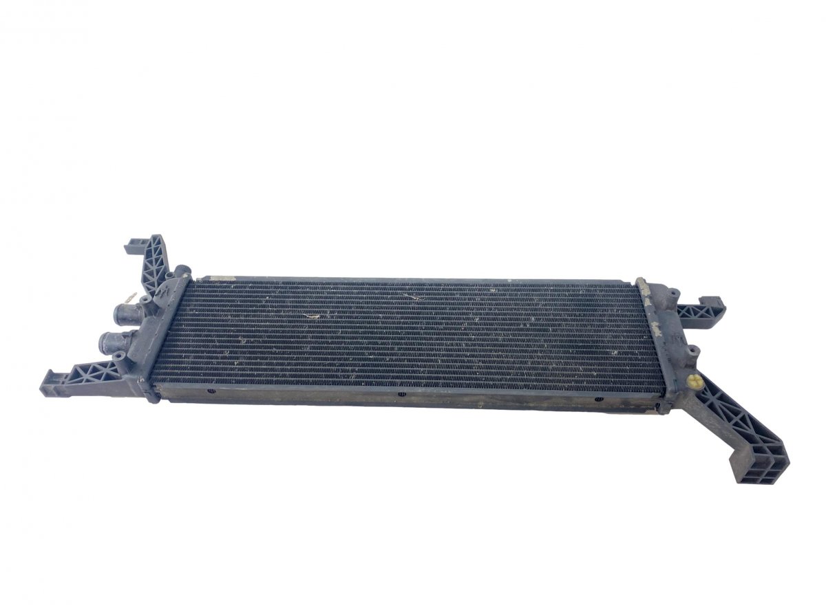 Maserati Ghibli jäähdytin 670003406 Radiator MASERATI GHIBLI III (M157) (...
