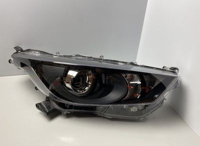81130-K0060 81130-K0080 99226-81017 9922681017 Reflektor prawy TOYOTA YARIS III (XP130) (2010-2019)