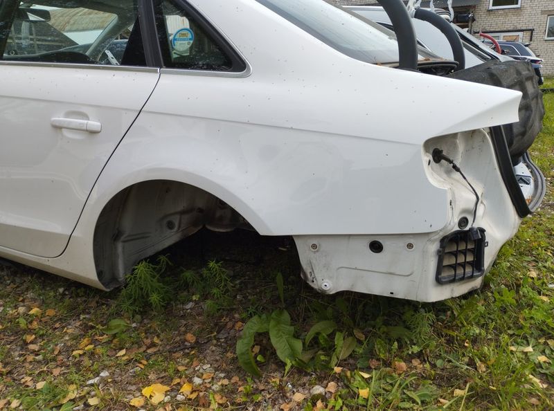 Fender Rear Left AUDI A4 / A4 ALLROAD (B8) (2007-2015)