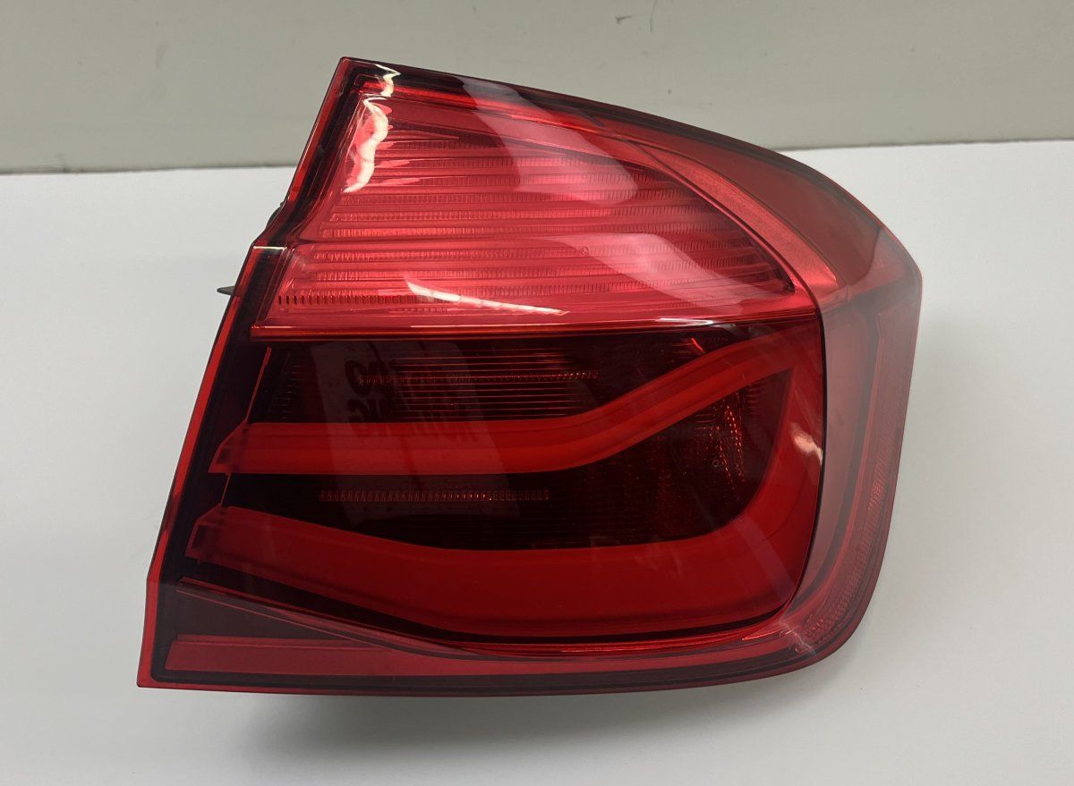 63217456520 Tail light, right BMW 3 (F30, F31, F34, F80) (2011-2019)
