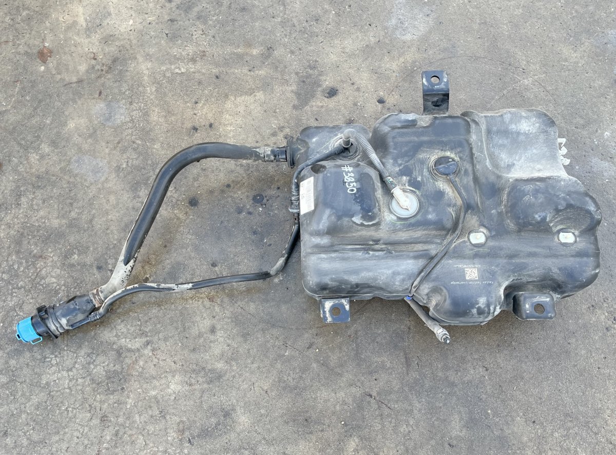 Opel Vivaro (B) Adblue paak  172A21178R 93459932 AdBlue tank  OPEL VIVARO B ...