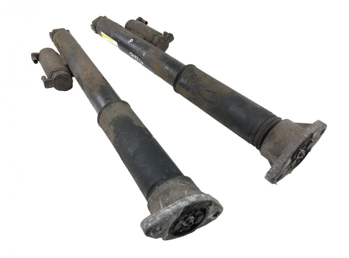 Mercedes-Benz A (W176) Shock absorber set, rear A2053208530 A2053208630 Shock absorber set, rea...