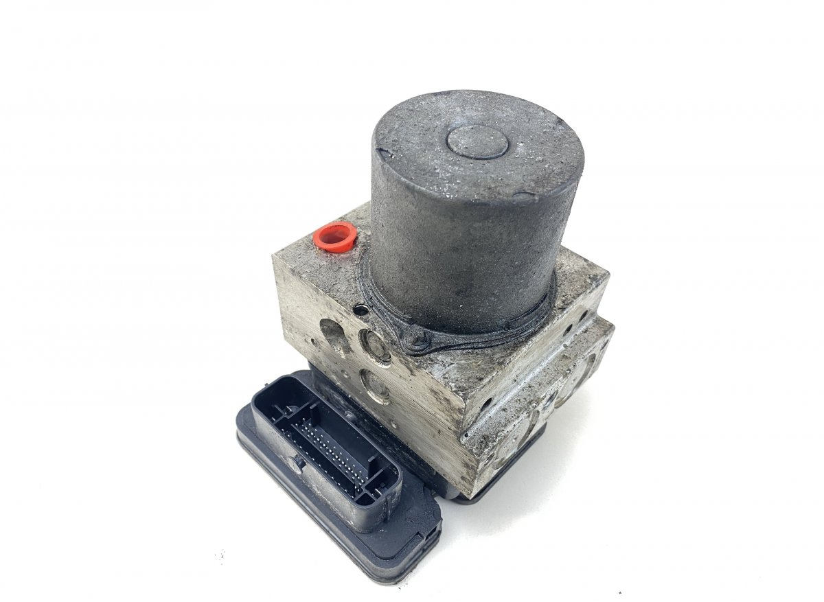 Land Rover Range Rover (L405) ABS hydraulic unit / pump CPLA14F447AH ABS hydraulic unit / pump LAND ROV...