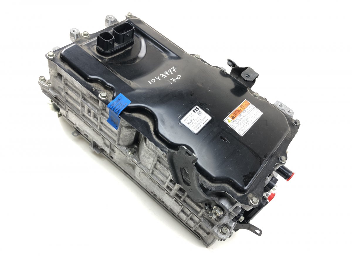 Toyota RAV4 (XA50) Hybrid converter / inverter 2321001904 232100-1904 Hybrid converter / inver...