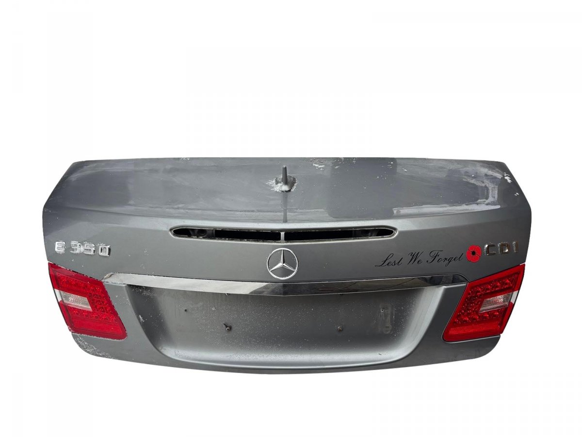 Mercedes-Benz C (W204) Bootlid / tailgate A2077501475 Bootlid / tailgate MERCEDES-BENZ E-...