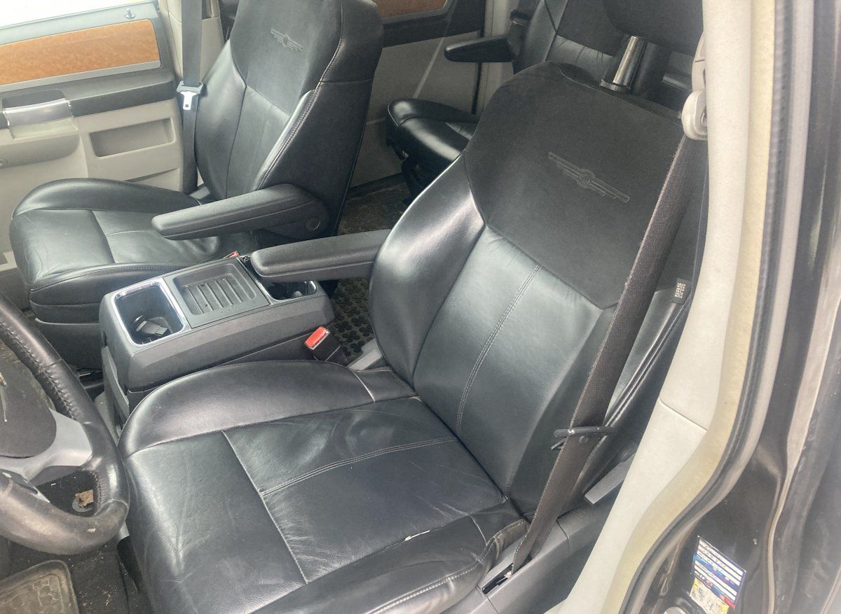 Set Of Seats CHRYSLER VOYAGER V (RT) (2007-2016)