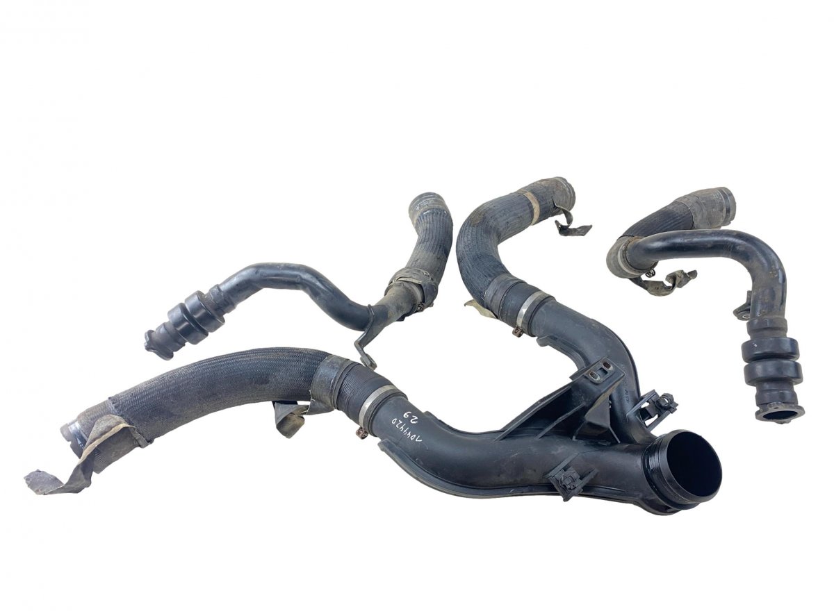 Maserati Ghibli Intercooler pipe set 670001350 Intercooler pipe set MASERATI GHIBLI ...