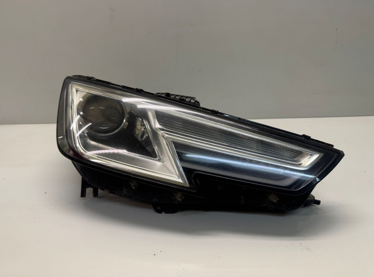 Audi A4 (B9) esituli (parem) 8W0941006A Headlight right AUDI A4 (8W, B9) (20...