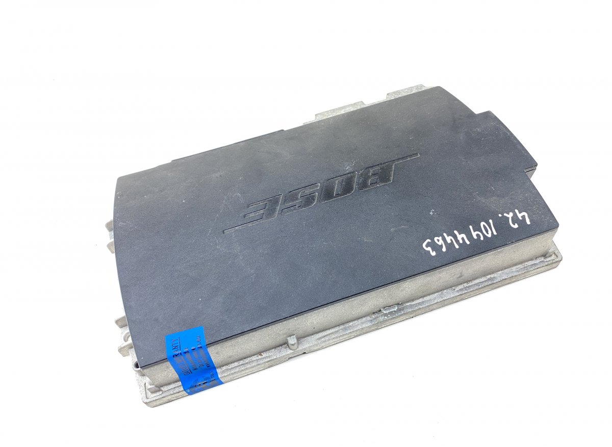 Audi Q7 (4L) Audio amplifier 3234000070 323400-0070 Audio amplifier AUDI Q7 ...