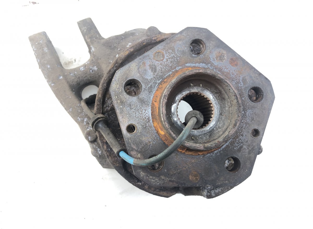 Maserati Quattroporte Wheel bearing housing rear left 208334 Wheel bearing housing rear left MASERATI...
