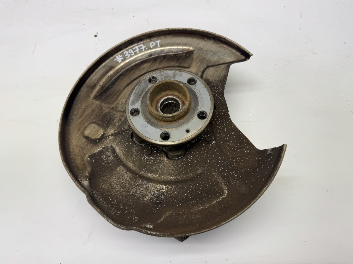 Volvo XC90 Wheel bearing housing rear right 31658320 Wheel bearing housing rear right VOLVO...