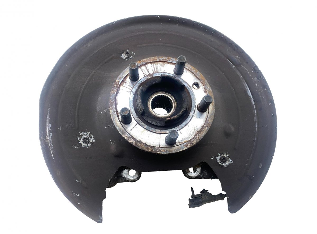 Land Rover Range Rover (L405) Wheel bearing housing rear left LR038551 Wheel bearing housing rear left LAND R...