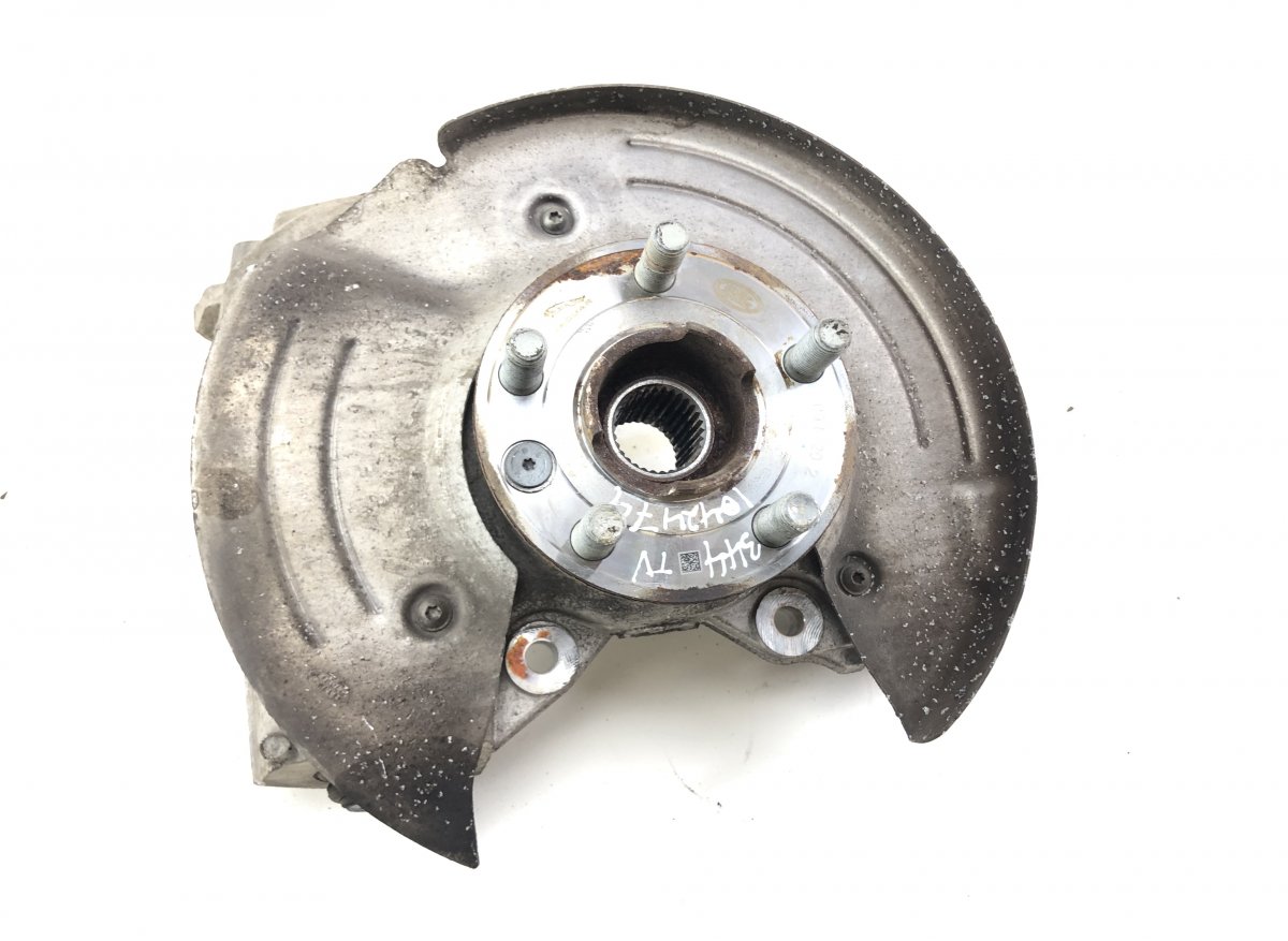 Land Rover Range Rover Evoque Wheel bearing housing rear left LR139877 Wheel bearing housing rear left LAND R...
