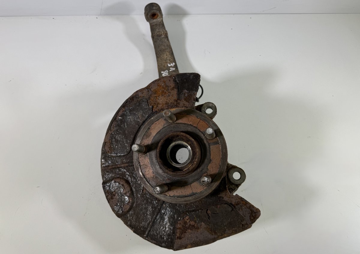 Jeep Grand Cherokee (WK) Wheel bearing housing front left 68022629AD Wheel bearing housing front left JEE...