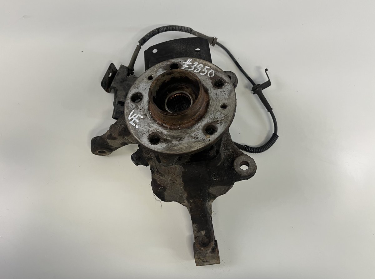 Opel Vivaro (B) Wheel bearing housing front left 93866697 Wheel bearing housing front left OPEL ...