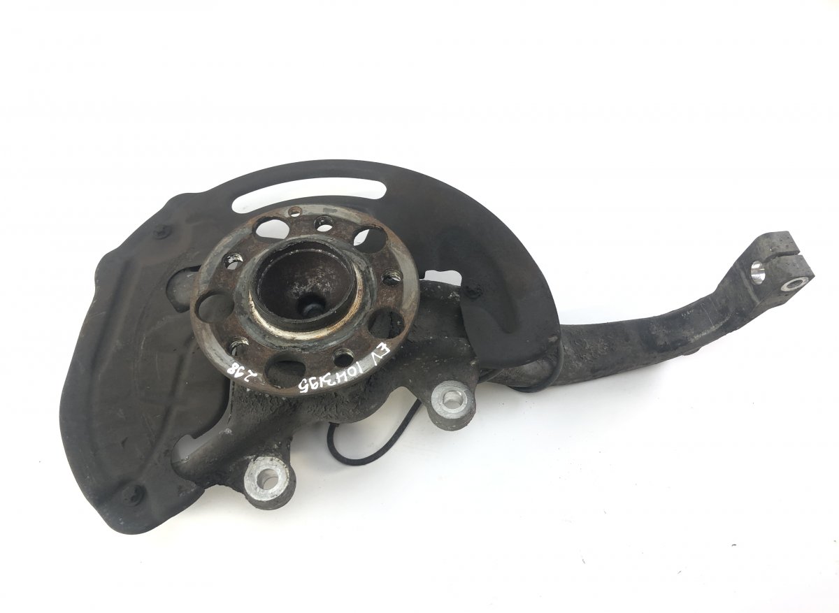 Mercedes-Benz A (W176) Wheel bearing housing front left A2313320701 Wheel bearing housing front left ME...