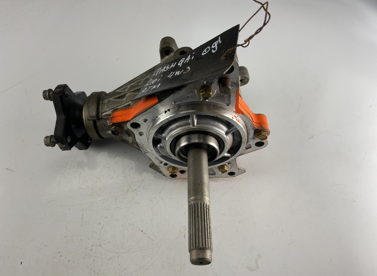 Nissan Qashqai Vahekast / nurkreduktor 33100EN10A Transfer Box NISSAN QASHQAI I (J10) ...