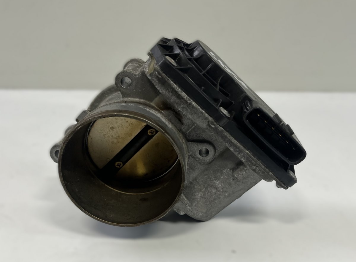 Volvo XC60 Throttle body 31331277 78HL12-2510030-AAA Throttle body VOLVO...