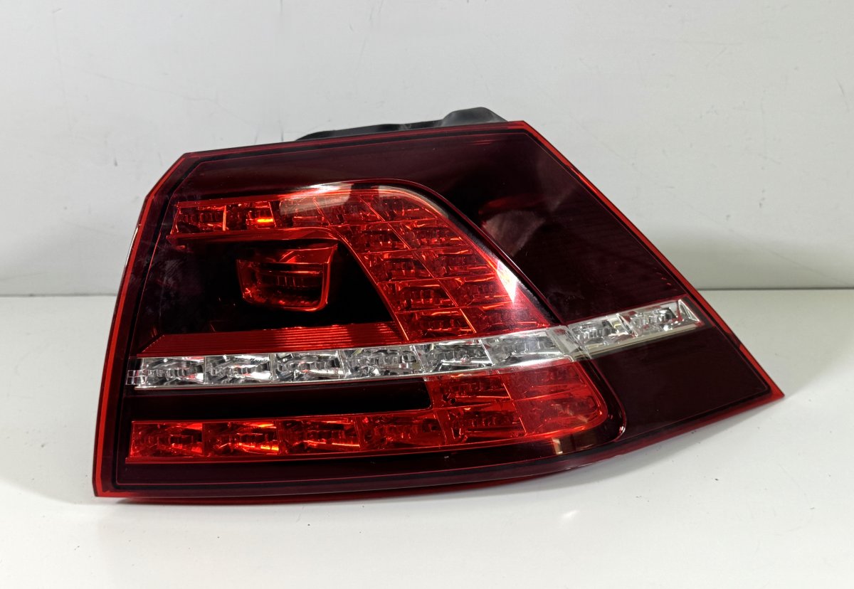 Volkswagen Golf 7 Tail light, right 5G0945208 Tail light, right VW GOLF VII (5G1, B...