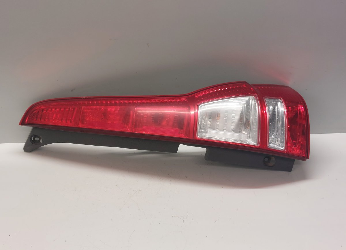 Honda CR-V Tail light, right 33501SWWG01 Tail light, right HONDA CR-V III (R...