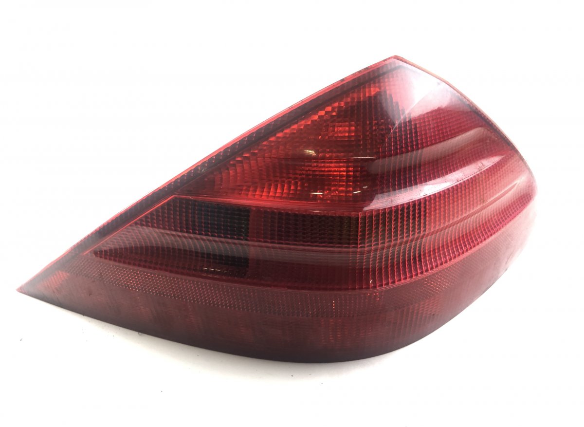 Mercedes-Benz A (W168) Tail light, right A2308200264 Tail light, right MERCEDES-BENZ SL-...