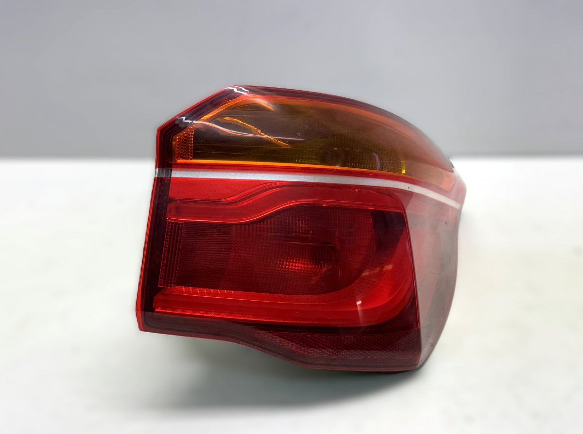 735071610 Tail light, right BMW X1 (F48) (2014-2022)