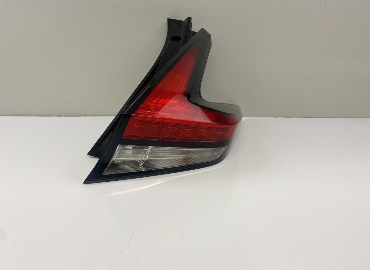Nissan Leaf Tail light, right 26550-5SH0A Tail light, right NISSAN LEAF II (Z...