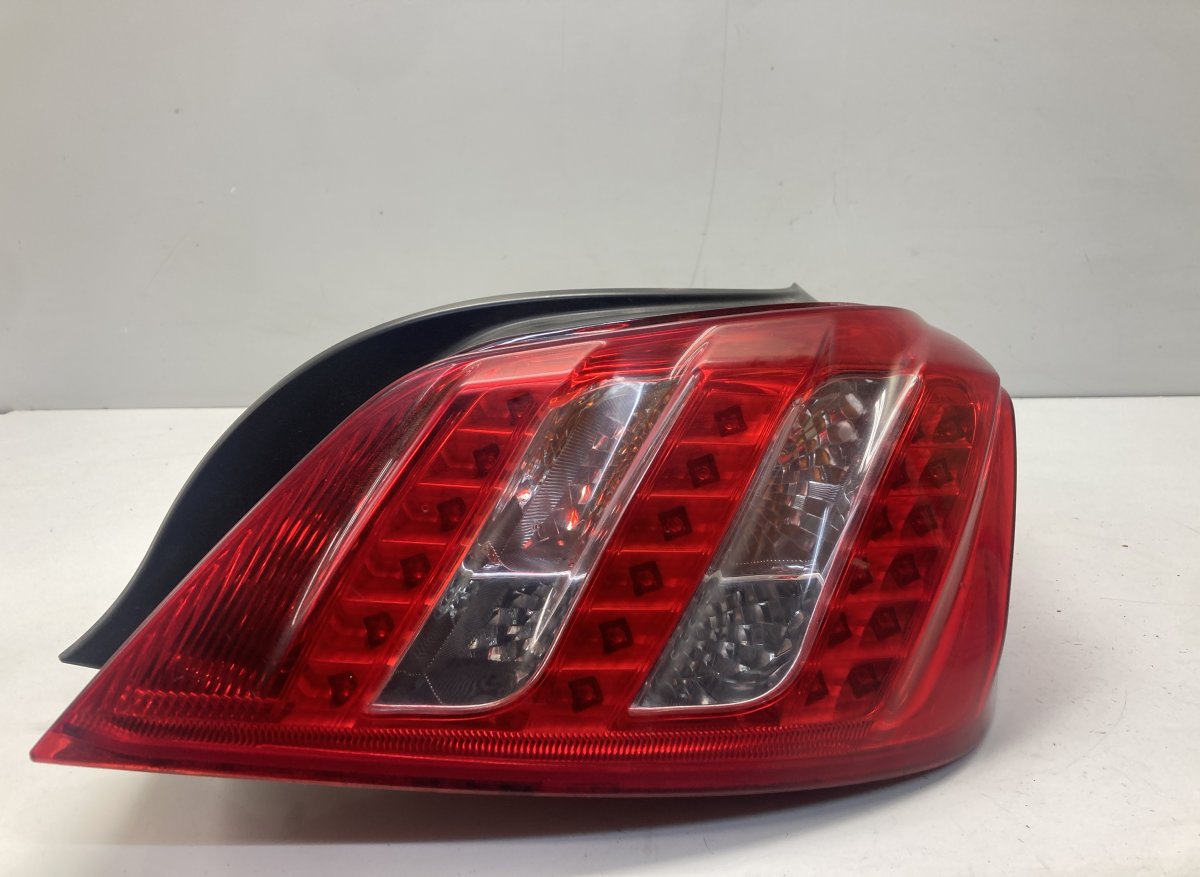 Peugeot 508 Tail light, right 9686293680A Tail light, right PEUGEOT 508 I (W2...